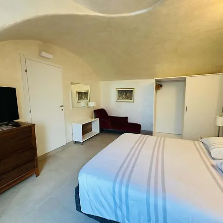 Bellagio Bed & Breakfast 3* بيلاجيو