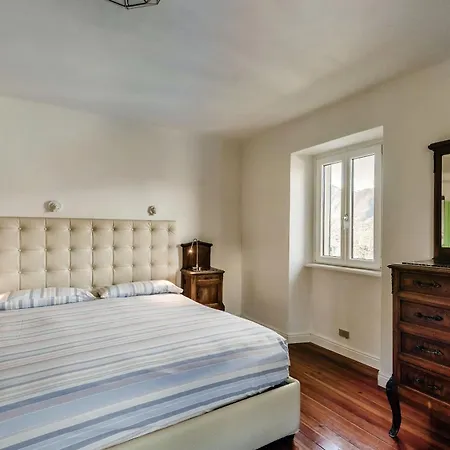 Couette-café Bellagio Bed & Breakfast 4*