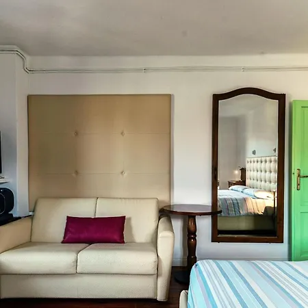 Bellagio Bed & Breakfast Bed & Breakfast 4*