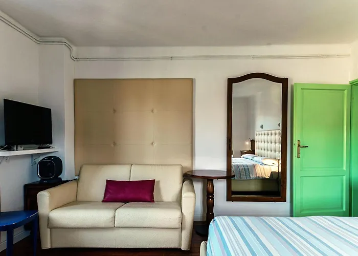 Bellagio Bed & Breakfast Bed & Breakfast 4*